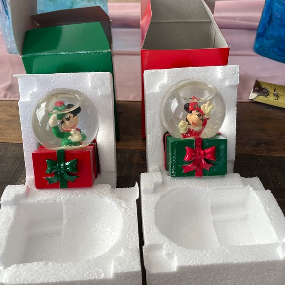 Two Disney Mickey Mouse snow globes - Picture 2 of 9